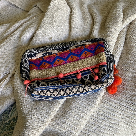 🔆 LOVESTITCH COSMETIC BAG - Picture 2 of 4